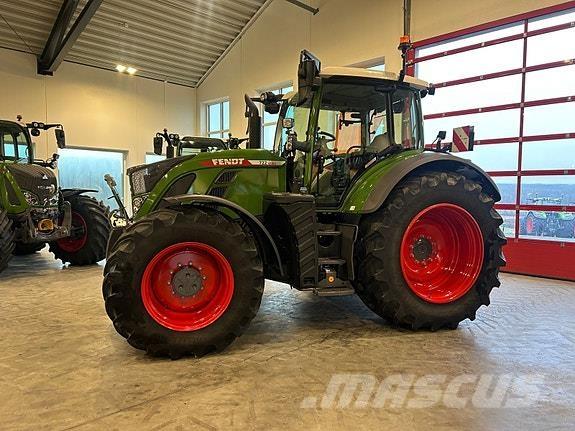 Fendt 722 VARIO Traktori