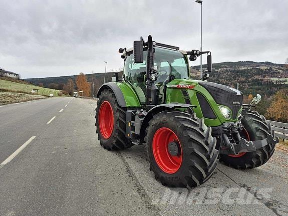 Fendt 724 Traktori