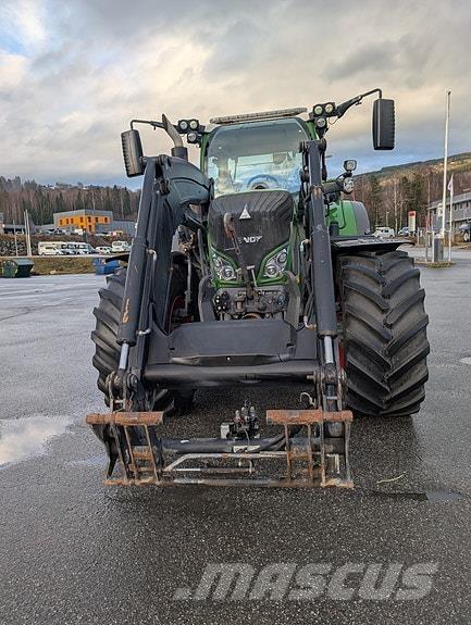Fendt 724 profi+ Traktori