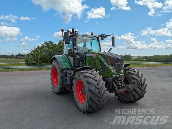 Fendt 724 S4 Vario Traktori
