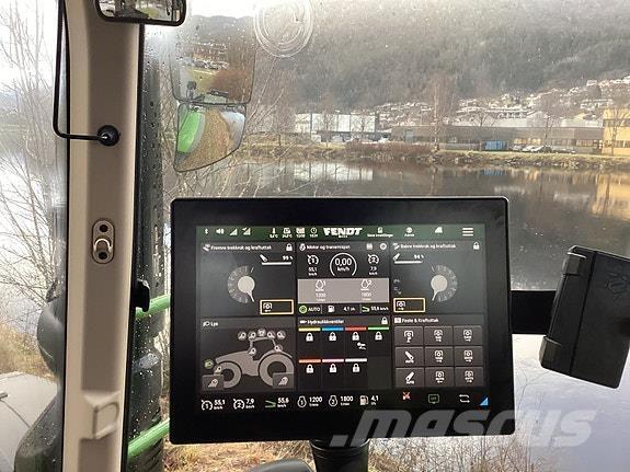 Fendt 724 VARIO Traktori