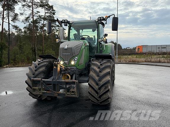 Fendt 724S4 Traktori