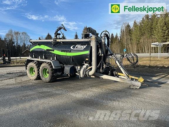 Fliegl vfw12000 Rasturači mineralnog đubriva