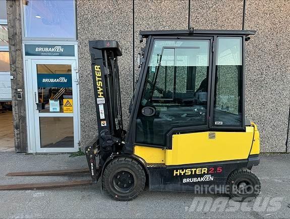 Hyster J2,5XN Dizelski viljuškari