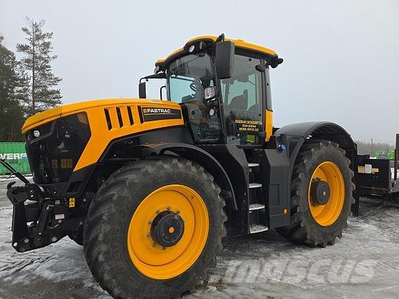JCB Fastrac 8330 Traktori