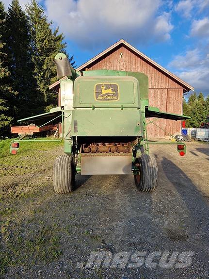 John Deere 1032 Kombajni