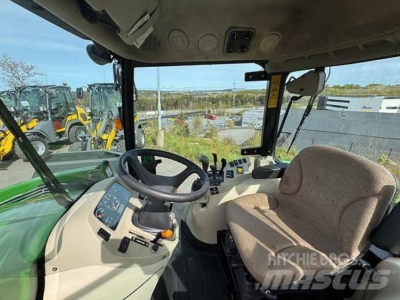 John Deere 3720 Traktori