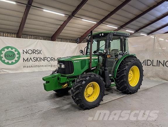John Deere 5090G Traktori