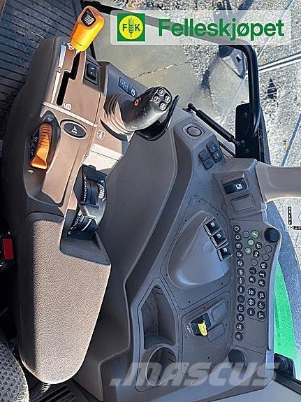 John Deere 6120M Traktori