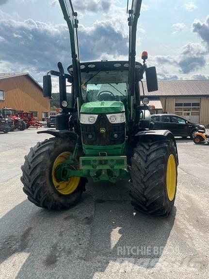 John Deere 6130R Traktori