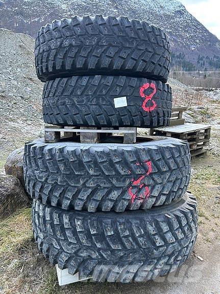 John Deere 6210R Traktori