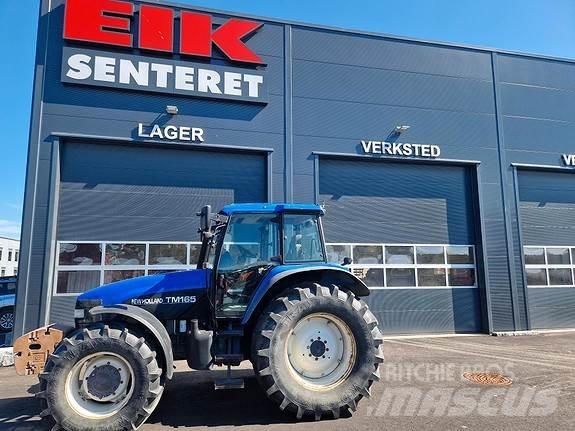 New Holland TM165 Traktori