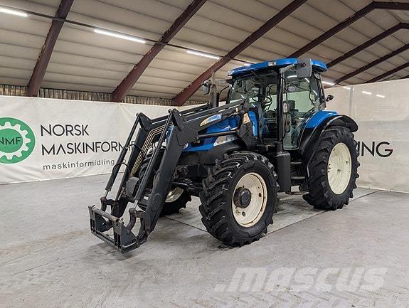 New Holland TS135A Traktori