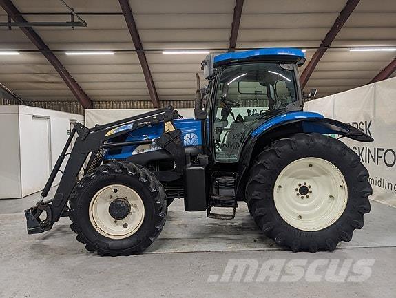 New Holland TS135A Traktori