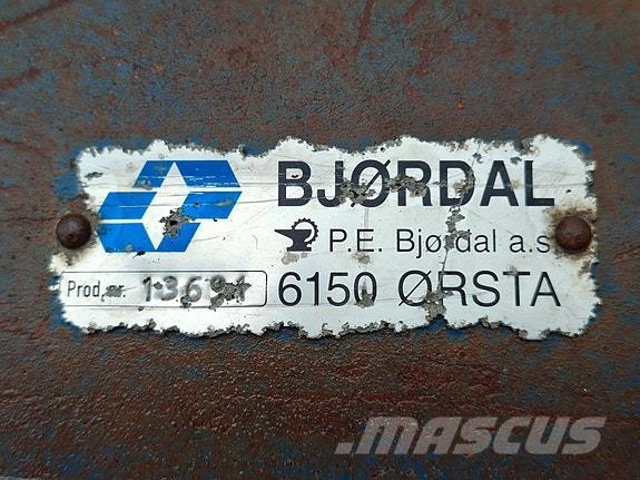  Perma SMA1100 Rasturači mineralnog đubriva