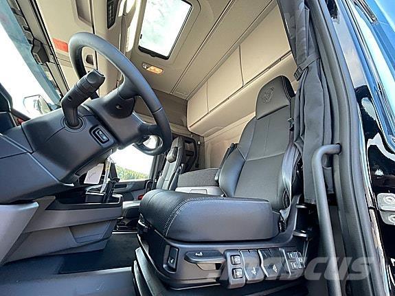 Scania R460A4X2LB Tegljači