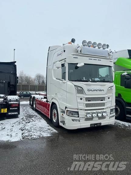 Scania R650B6X2NB Kamioni za podizanje kablova