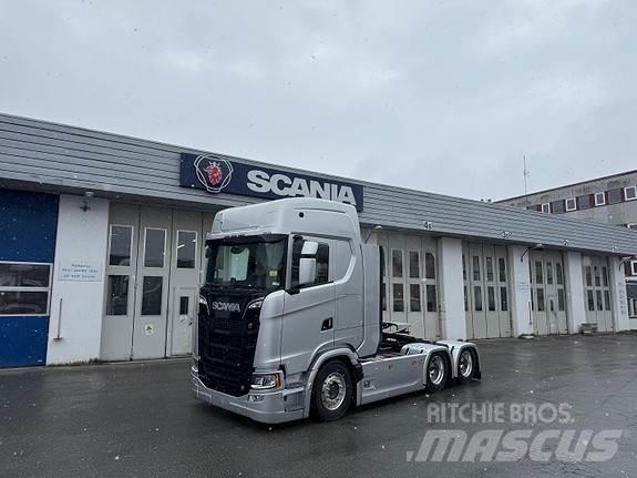 Scania S770 A6x4NB Tegljači
