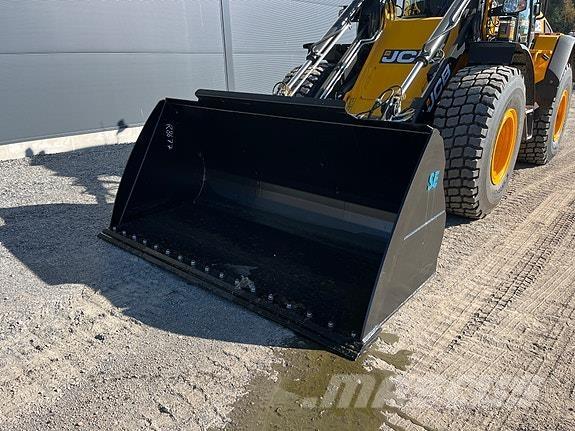  SE Universal Ostale poljoprivredne mašine