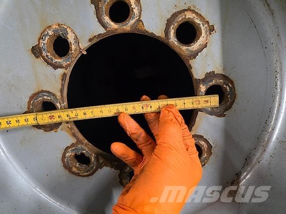  TRI 2 Vinterdekk Traktori