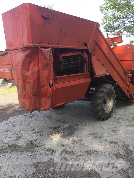 Underhaug 2100 Kombajni i kopači za krompir