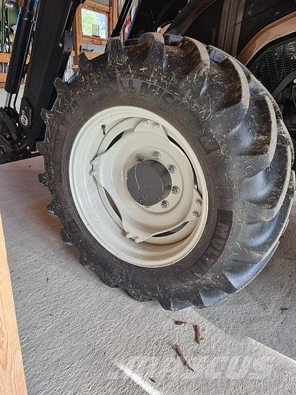 Valtra  Traktori