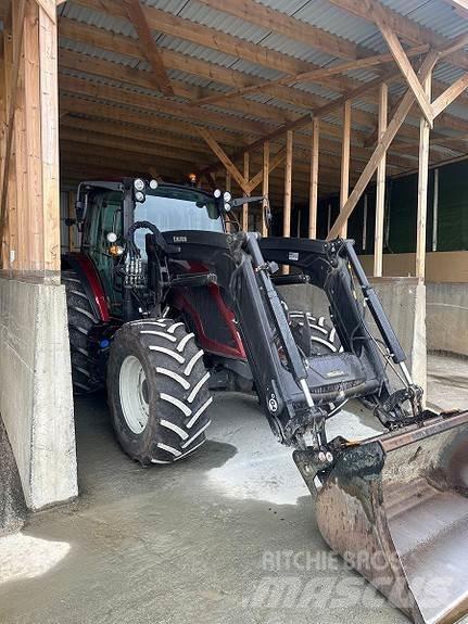 Valtra A105H4 Traktori
