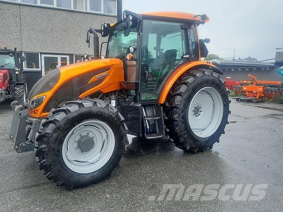 Valtra A114 Traktori