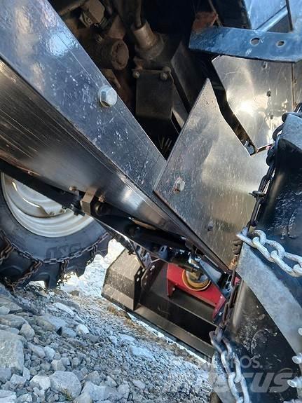 Valtra A92 Traktori