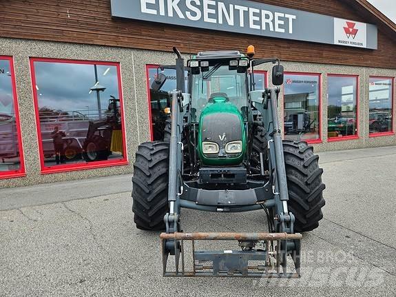 Valtra A92 Traktori