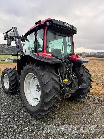 Valtra A95 Traktori