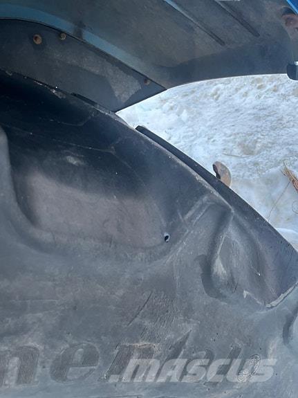 Valtra N-142 D Traktori