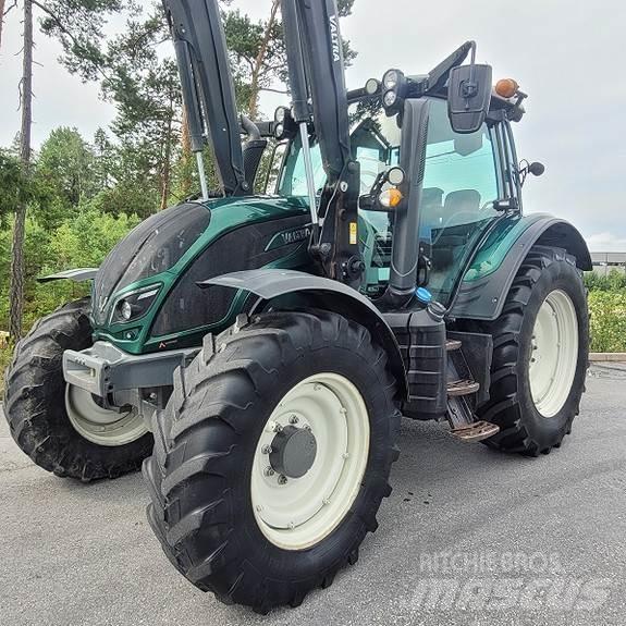Valtra N114 Traktori