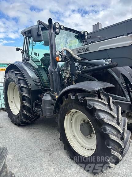 Valtra N134 Active Traktori