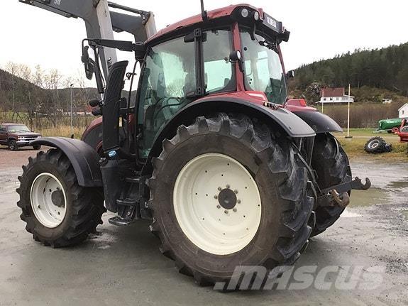 Valtra N154D Traktori