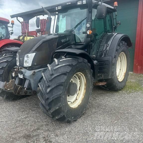 Valtra N163 Direct Traktori