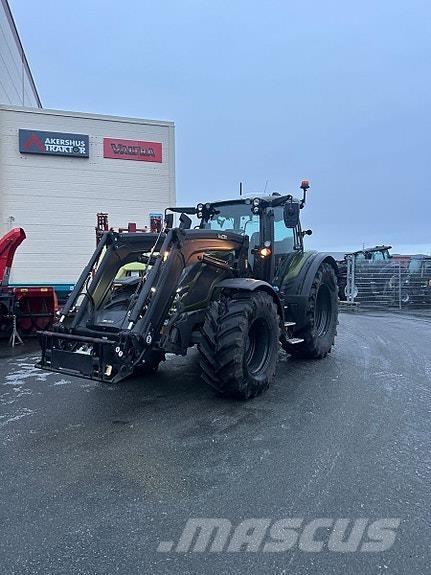 Valtra N175D Traktori