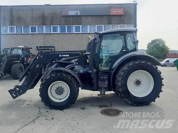 Valtra T174EA Traktori