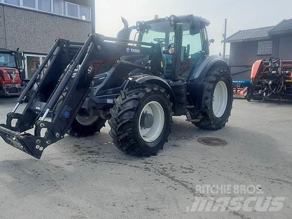 Valtra T174EA Traktori