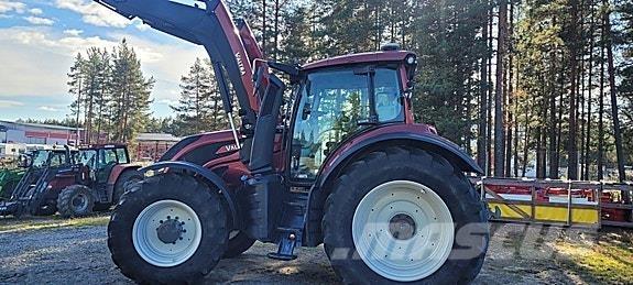 Valtra T234 Traktori