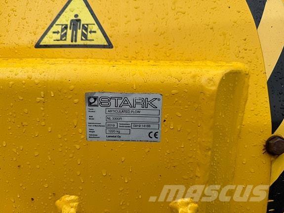   Snežne daske i plugovi