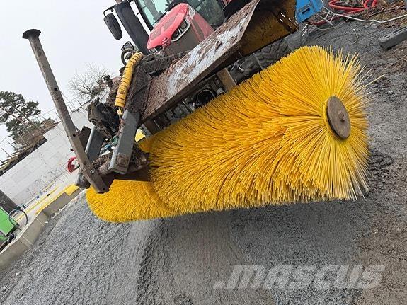   Ostale mašine za put i sneg