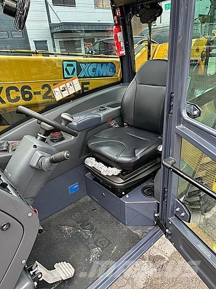  XC6-2506E Teleskopski viljuškari