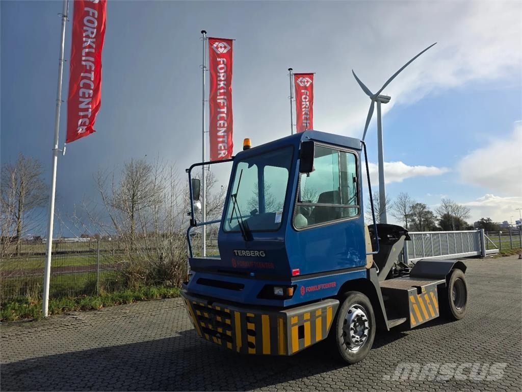 Terberg YT222 Terminalni tegljači