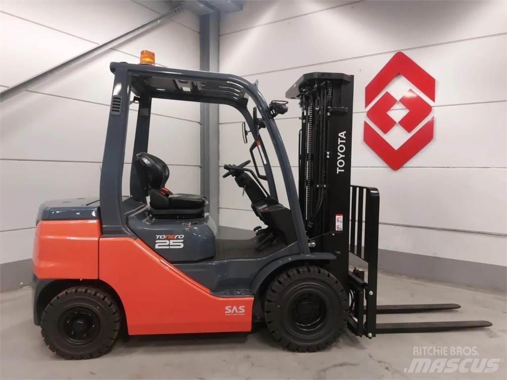 Toyota 52-8FDF25 Dizelski viljuškari