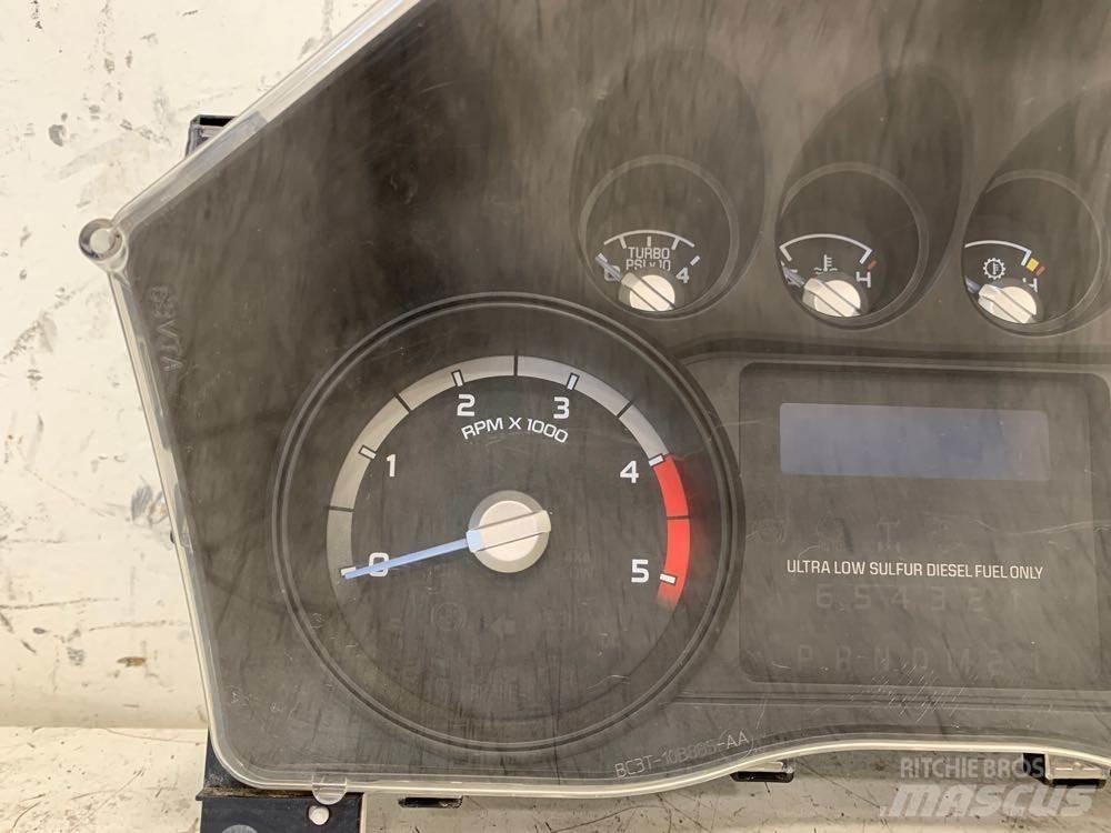 Ford F-550 Ostale kargo komponente