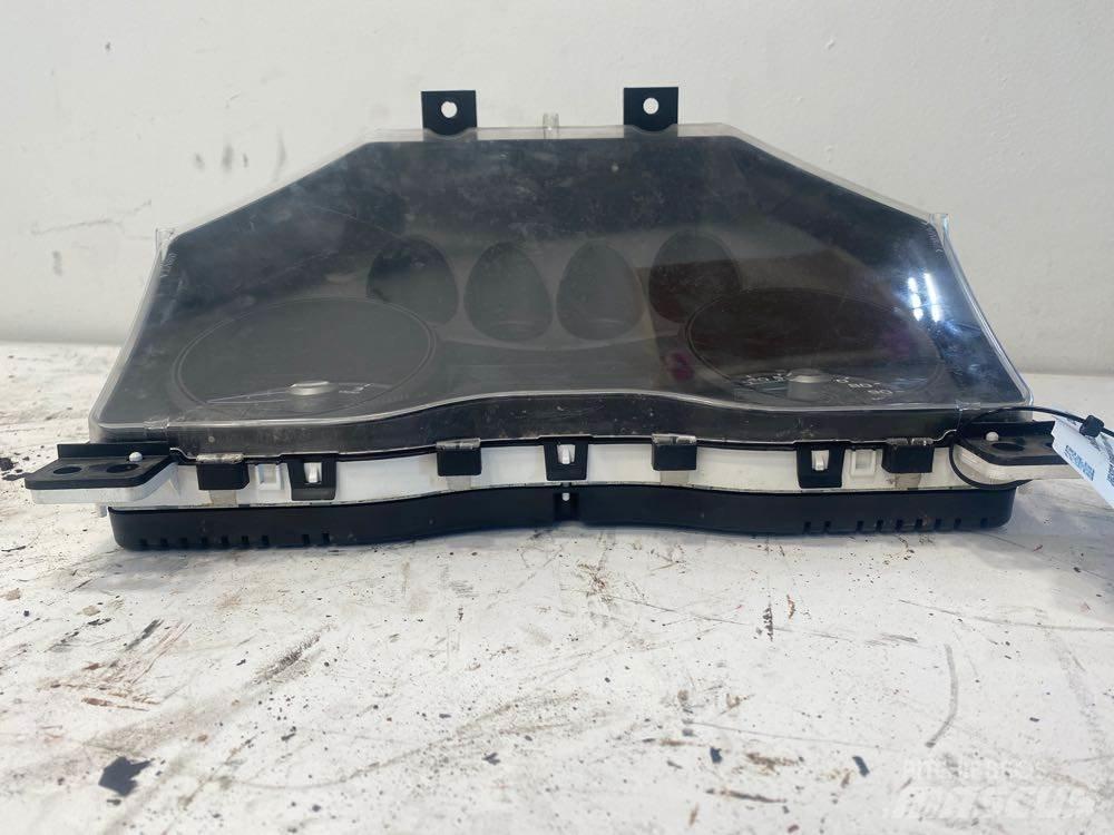 Ford F650 Ostale kargo komponente