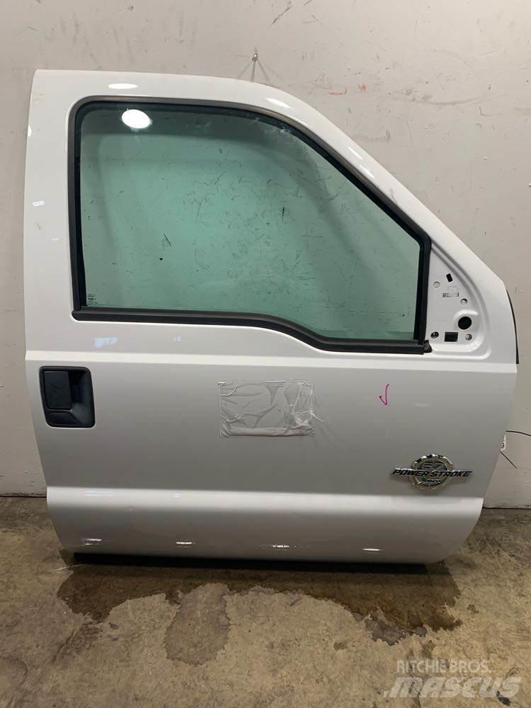Ford F750 Ostale kargo komponente