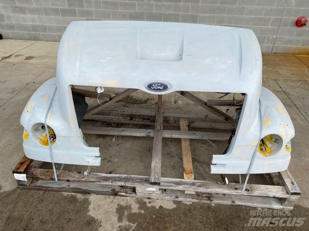 Ford L8501 Kabine i unutrašnjost