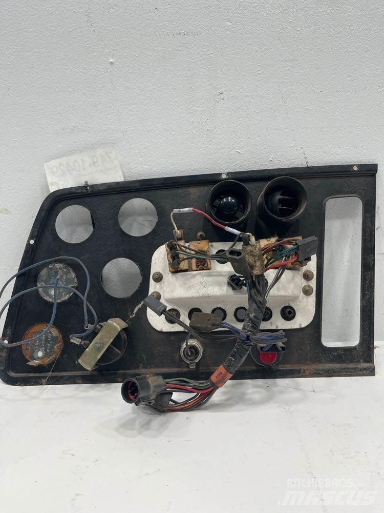Ford L9000 Ostale kargo komponente